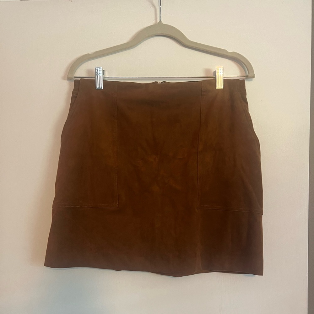 Banana Republic Skirt - women’s size 8 petite